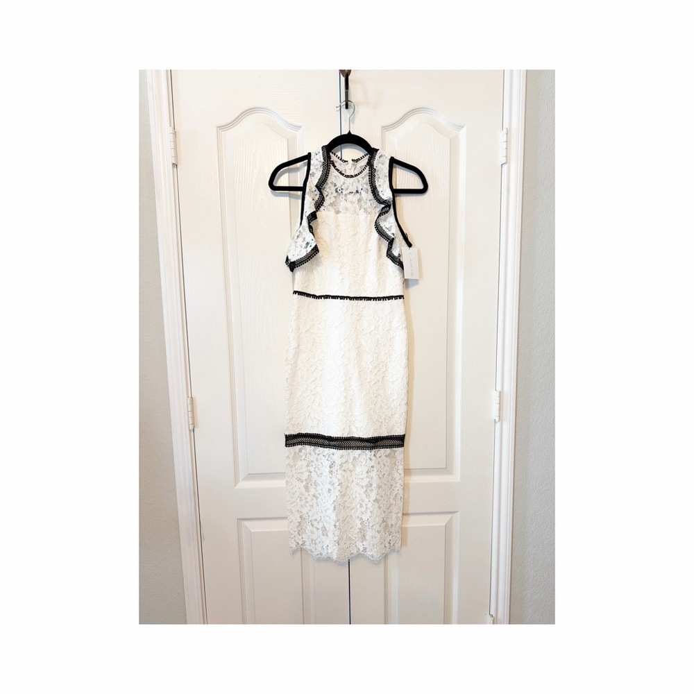 Alexis Evie Lace Dress Size XS Black White NWT